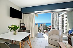 Waikiki Park Heights #1707