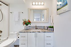 Waikiki Banyan #2603T1