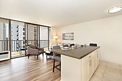 Waikiki Banyan #2608-T2