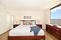 Waikiki Banyan #2608-T2