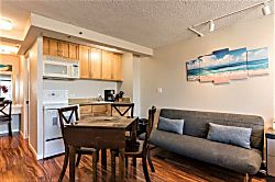 Hawaiian Monarch Hotel Condo 29th Floor