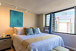 Hawaiian Monarch Hotel Condo 29th Floor