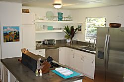 Haiku Maui Cottage 3 BR Home