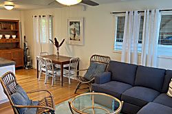 Haiku Maui Cottage 3 BR Home