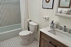 Haiku Maui Cottage 3 BR Home