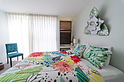 Turtle Bay Hale Lilly