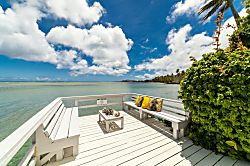 Niuiki Oceanfront Retreat