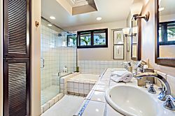 Hualalai Resort Ocean Front Golf Villa 4202