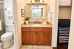 Royal Kahana 220 (2bd / 2ba) - Bathroom