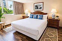 Royal Kahana 220 (2bd / 2ba) - Room