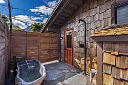 Hale Maluhia at Hanalei Bay Beachfront Cottage