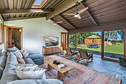 Hale Maluhia at Hanalei Bay Beachfront Cottage