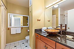 Surf & Racquet 7-103