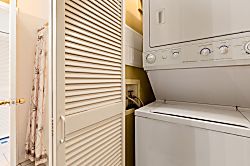 Surf & Racquet 7-103