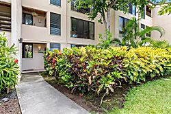 Surf & Racquet 7-103