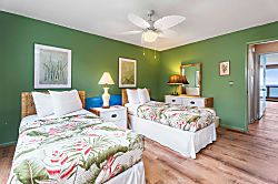 Kona Surf & Racquet Club 3-202