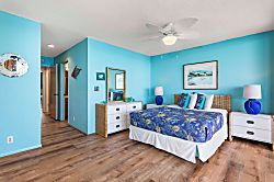 Kona Surf & Racquet Club 3-202