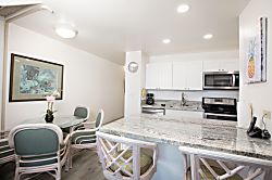 Kapaa Shore Resort #305