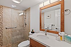 Kihei Beach 110 - Bathroom