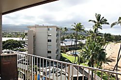Kamaole Nalu 605 - Property grounds