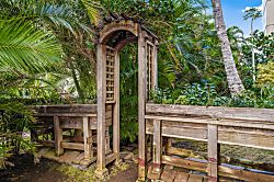 Kamaole Nalu 605 - Property grounds