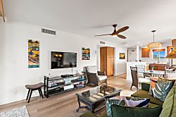 Kihei Beach Condo #510 - Living area