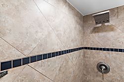 Kihei Beach Condo #510 - Bathroom