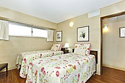 Waikiki Park Heights #1105