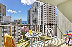 Waikiki Park Heights #1105