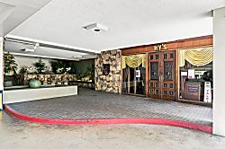 Waikiki Park Heights #1105 - Lobby