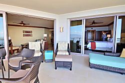 Hyatt Residence Club Ka'anapali 2BR Oceanfront Upp