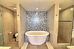 Hyatt Residence Club Ka'anapali 2BR Oceanfront Upp