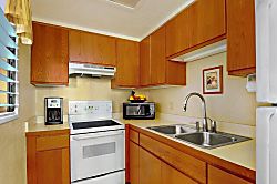 Prince Kuhio Studio 214