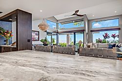 Elua Village 1305 - Lobby