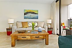 Waikiki Banyan #2003-T2