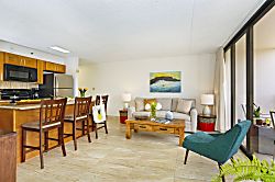 Waikiki Banyan #2003-T2