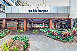 Waikiki Banyan #2003-T2