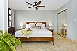 Waikiki Banyan #2003-T2