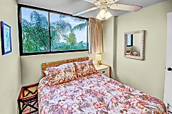 Kealia Resort 304 - Room