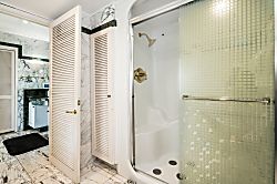 Royal Garden Penthouse 25th Floor