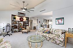 Wailea Elua 2106 - Living area
