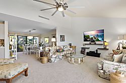 Wailea Elua 2106 - Living area