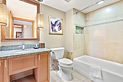 Hyatt Residence Club Ka'anapali 3BR Oceanfront Upp