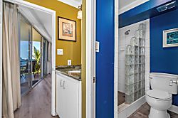 Kamaole Nalu 106 - Bathroom