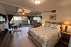 Kihei Bay Surf #144 - Living area
