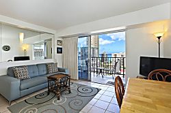 Waikiki Park Heights #1511