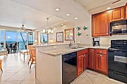 Royal Mauian 317