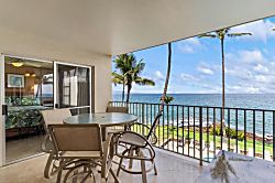 Royal Mauian 317
