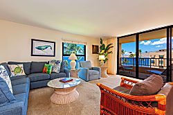 Sugar Beach Resort 612 - Living area