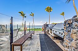 Kihei Surfside 211 - Outdoor dining